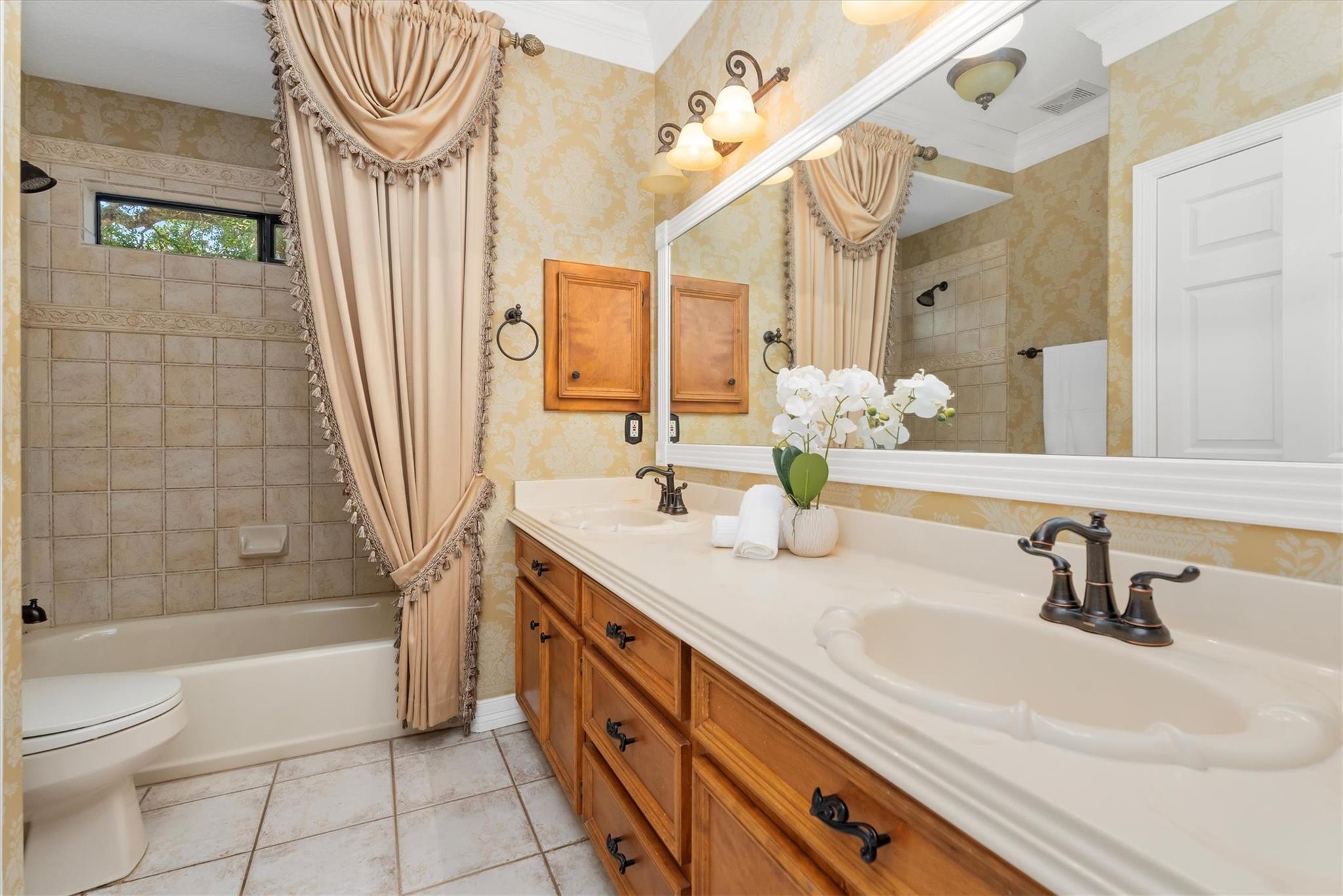 11875 Sagittarius Drive E