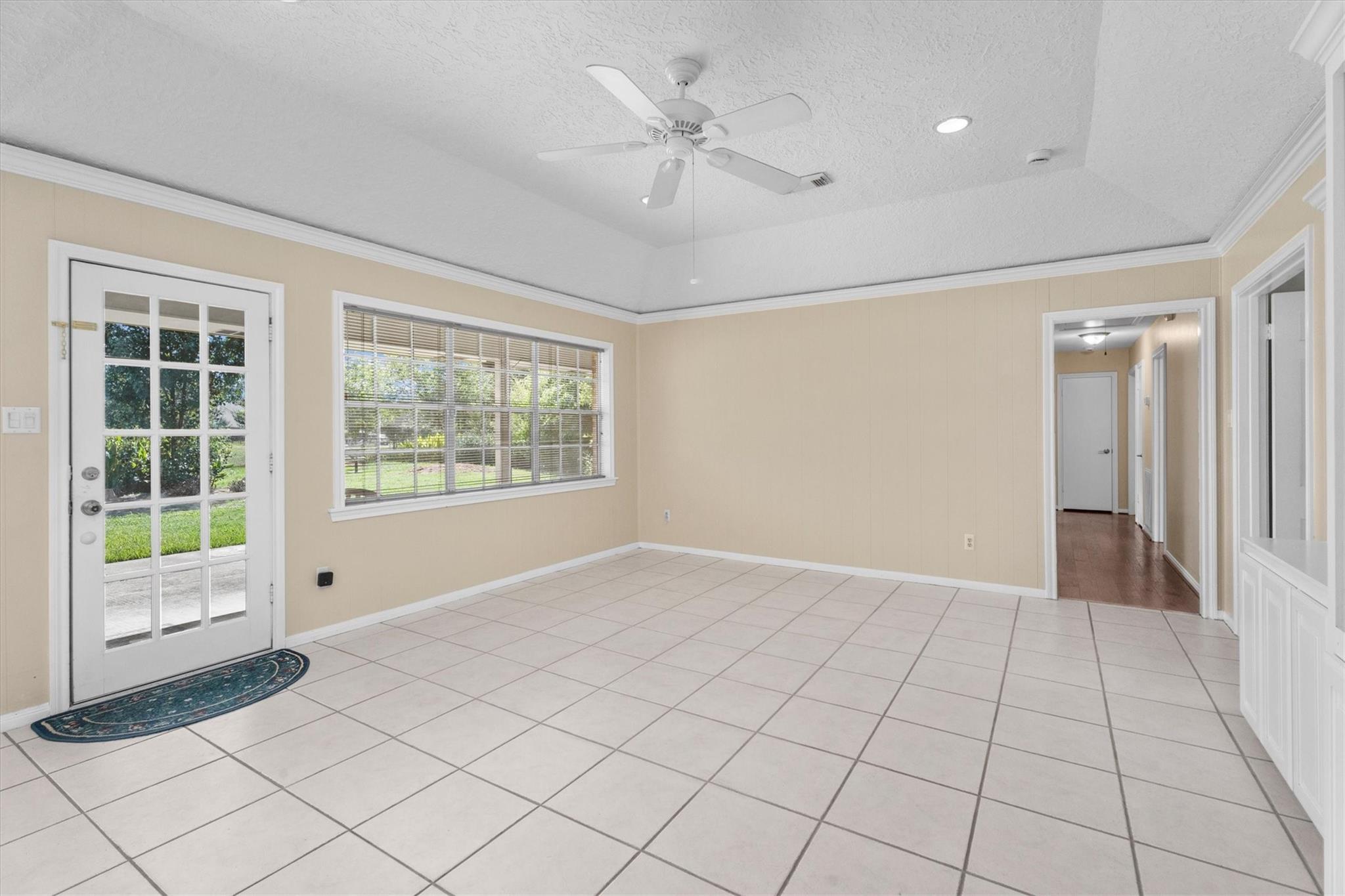 19126 Challe Circle E
