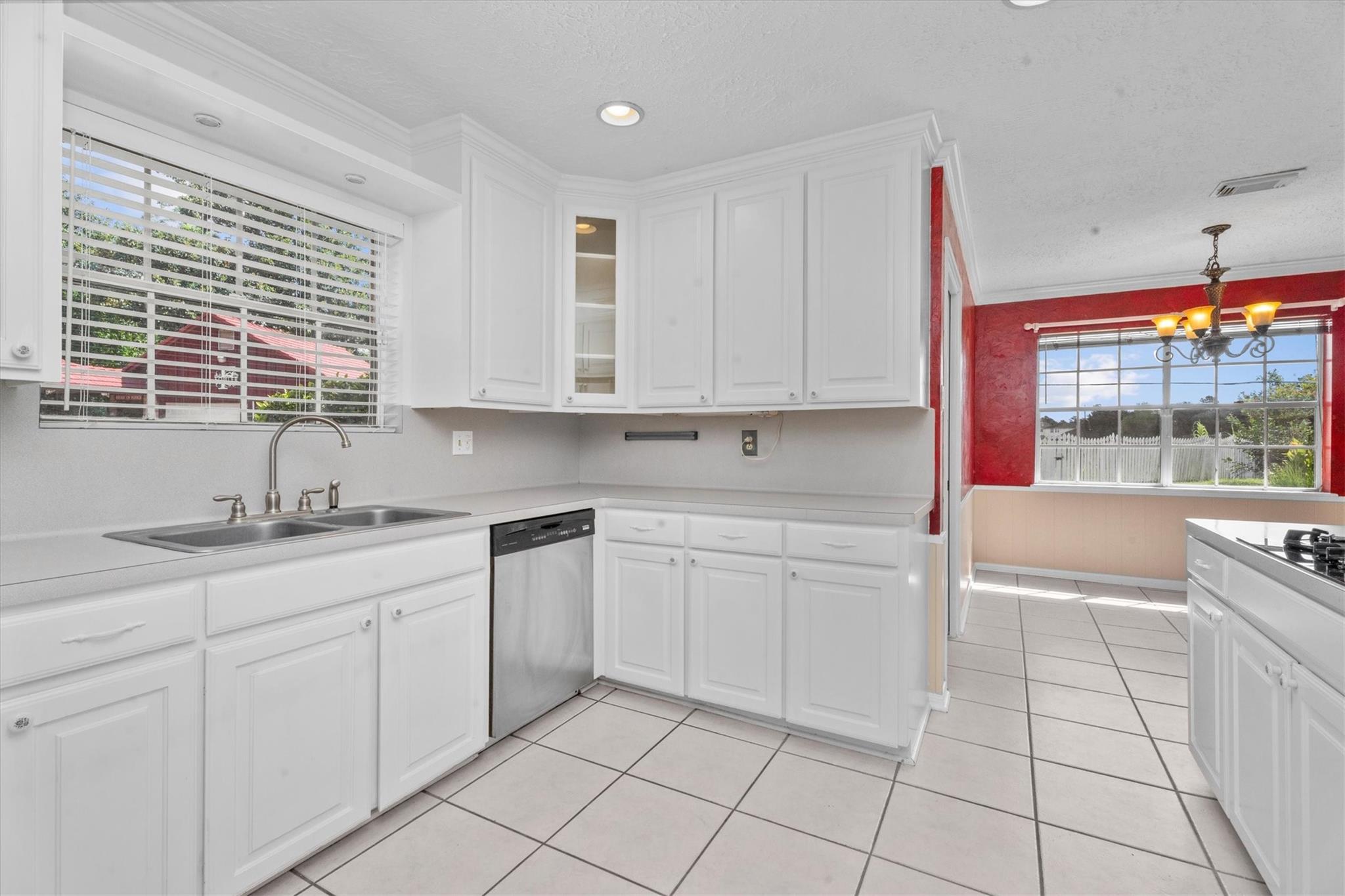 19126 Challe Circle E