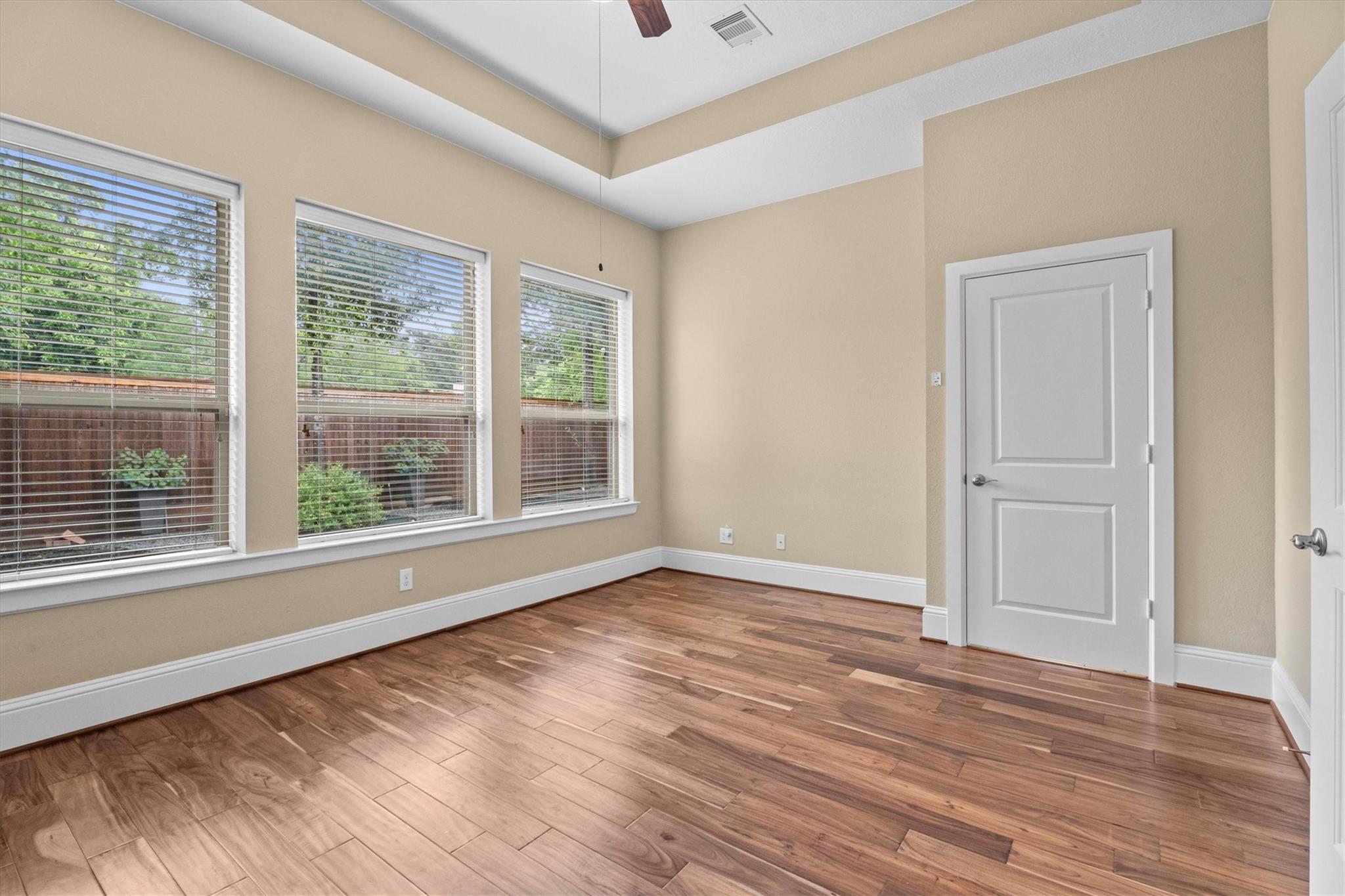 8603 Crescent Valley Lane