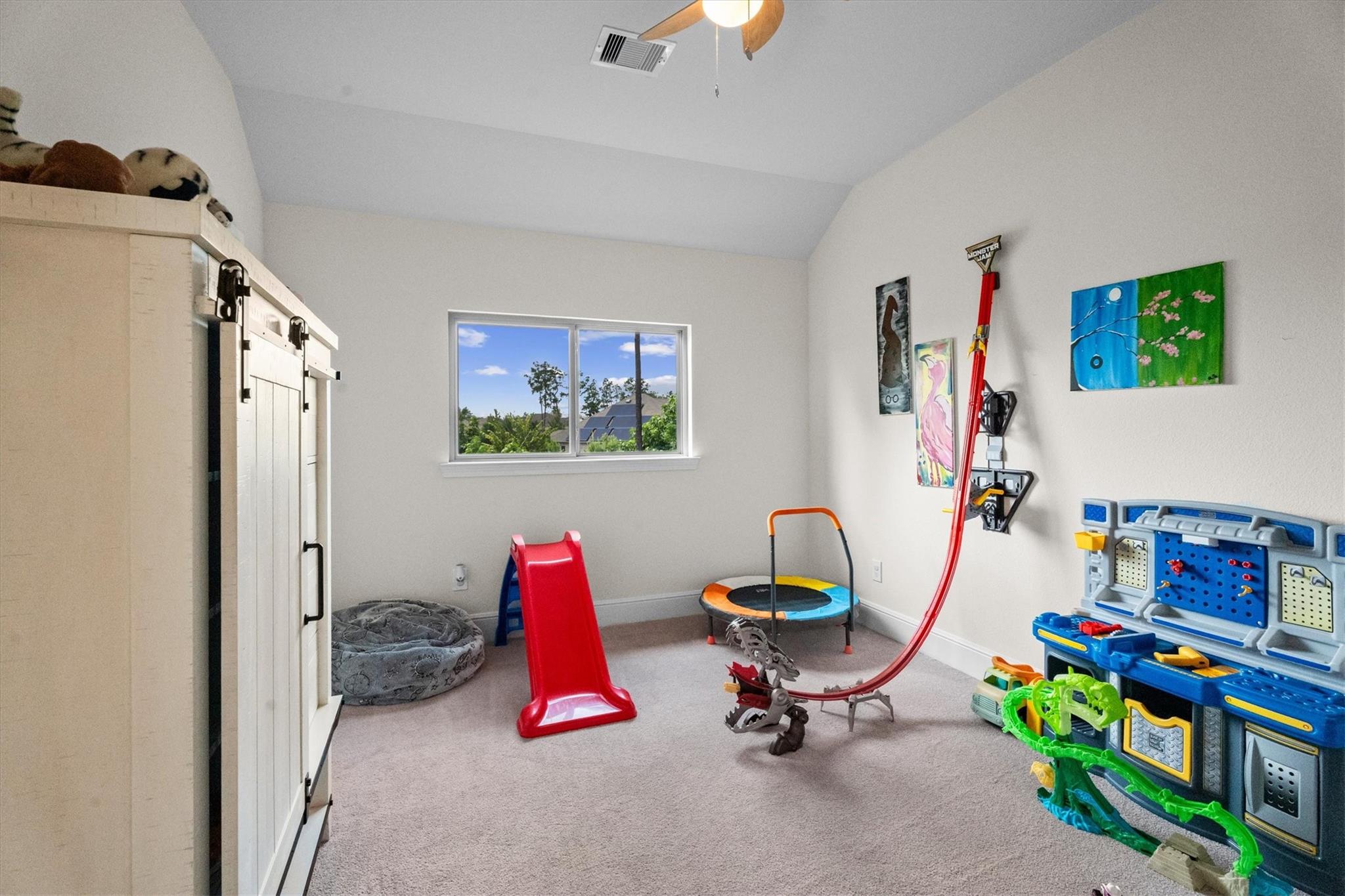 17403 Violet Vineyard Street