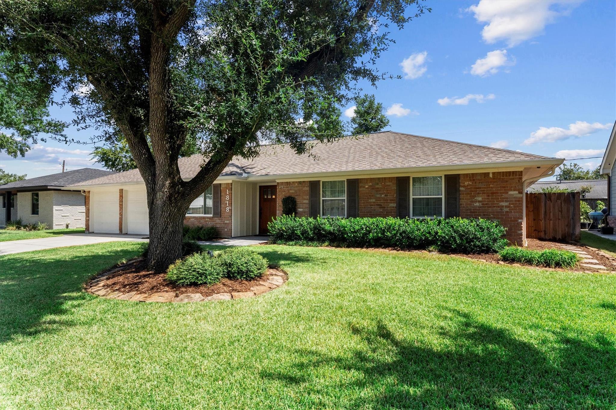 1818 Salford Drive