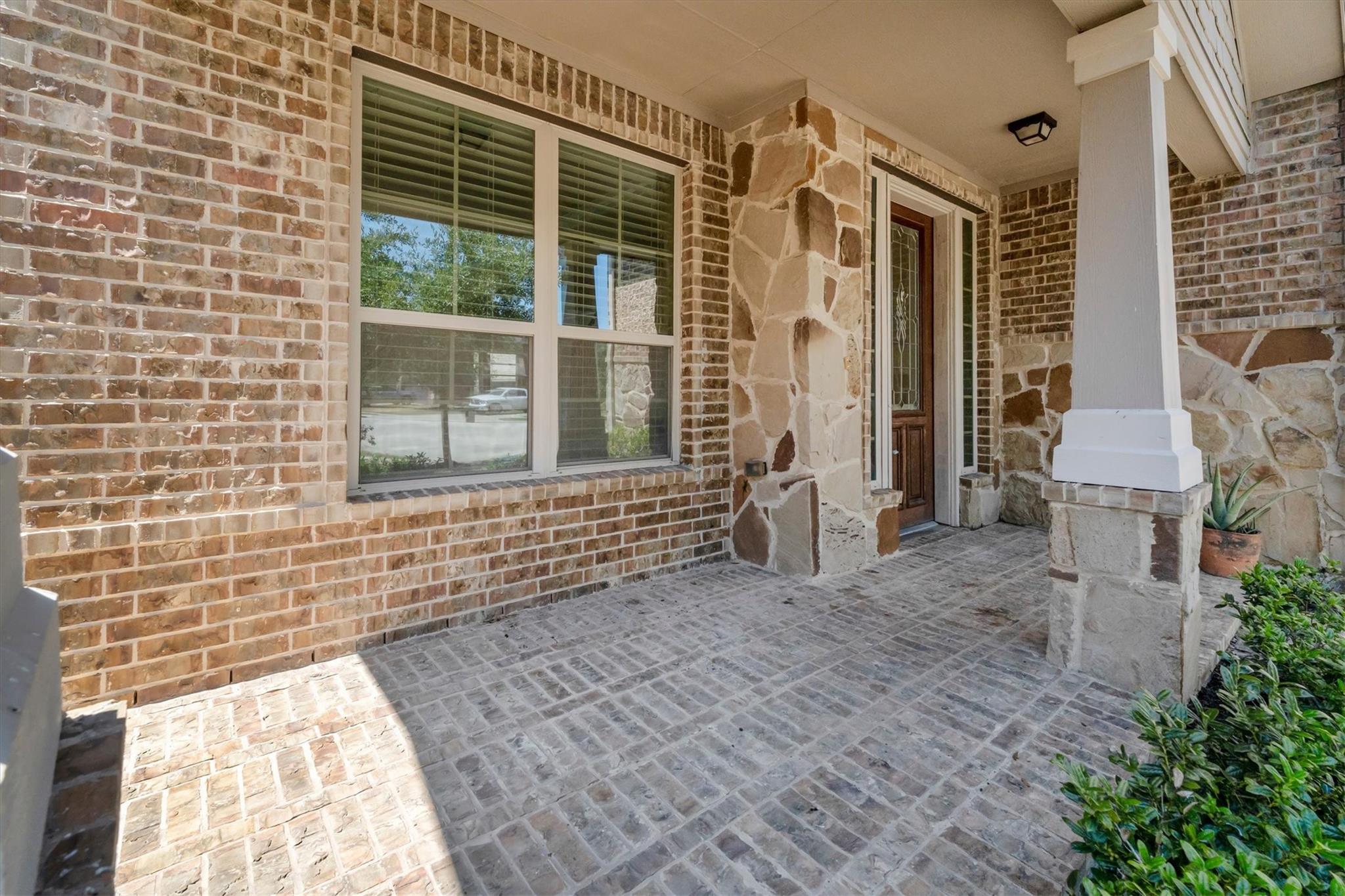2635 Forest Cove Court