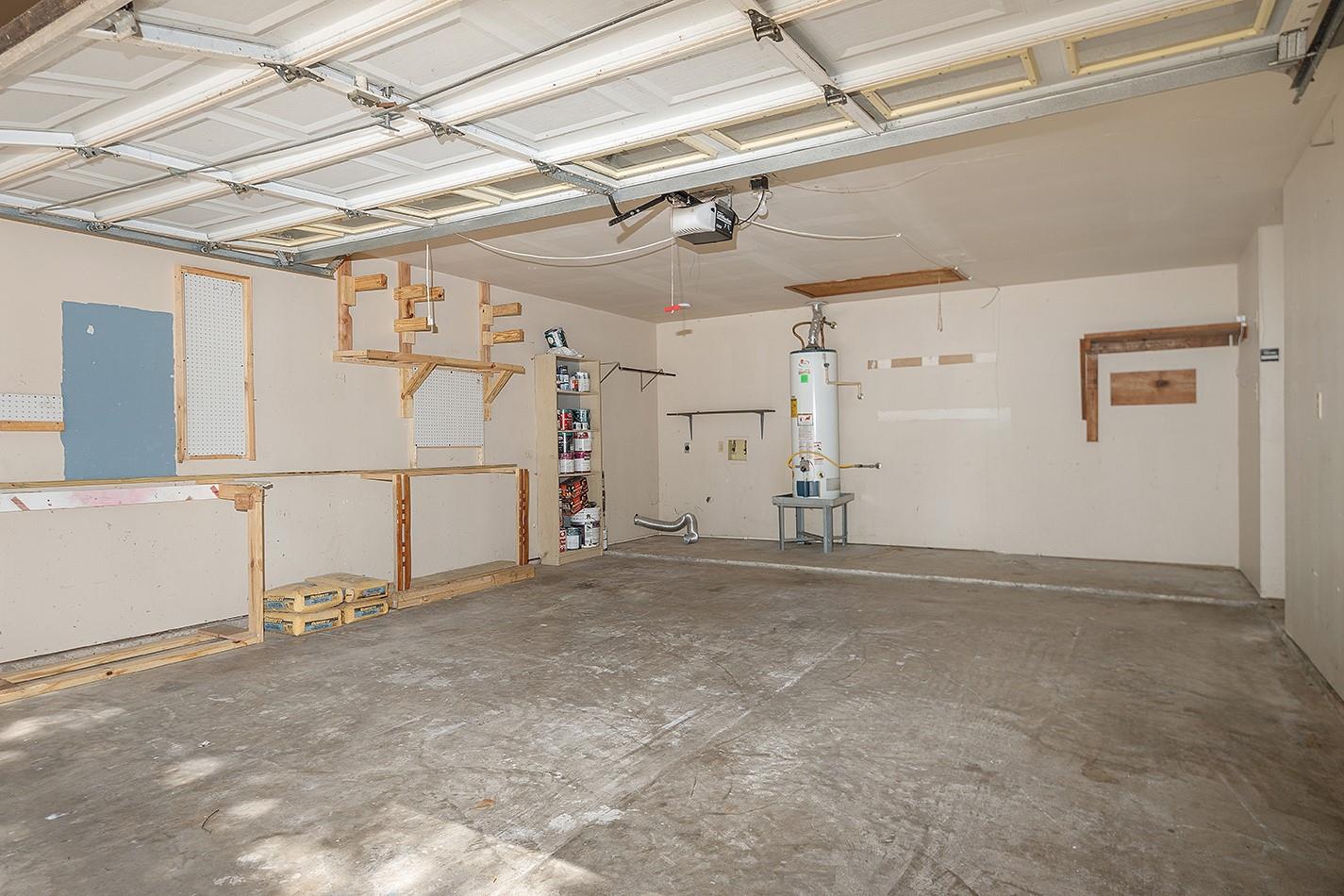 6 S Pineplank Court