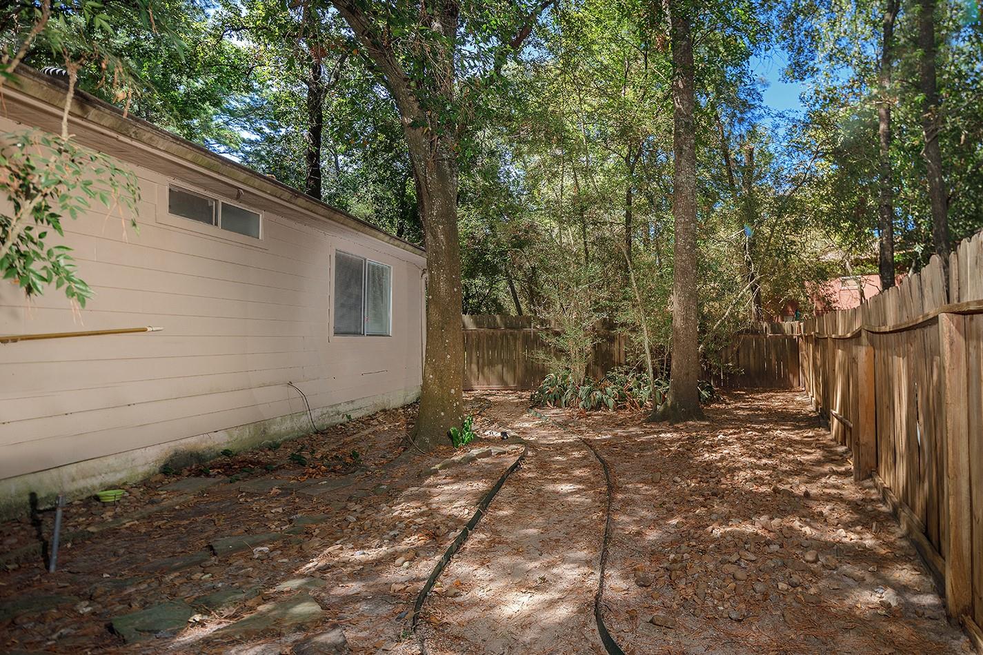 6 S Pineplank Court