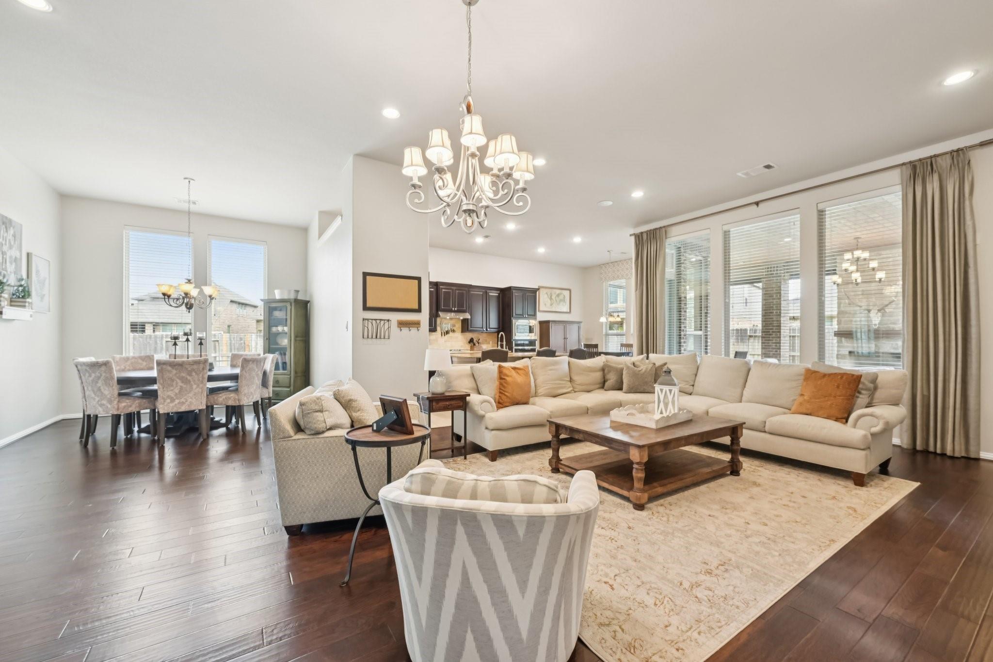 3815 Running Fox Lane