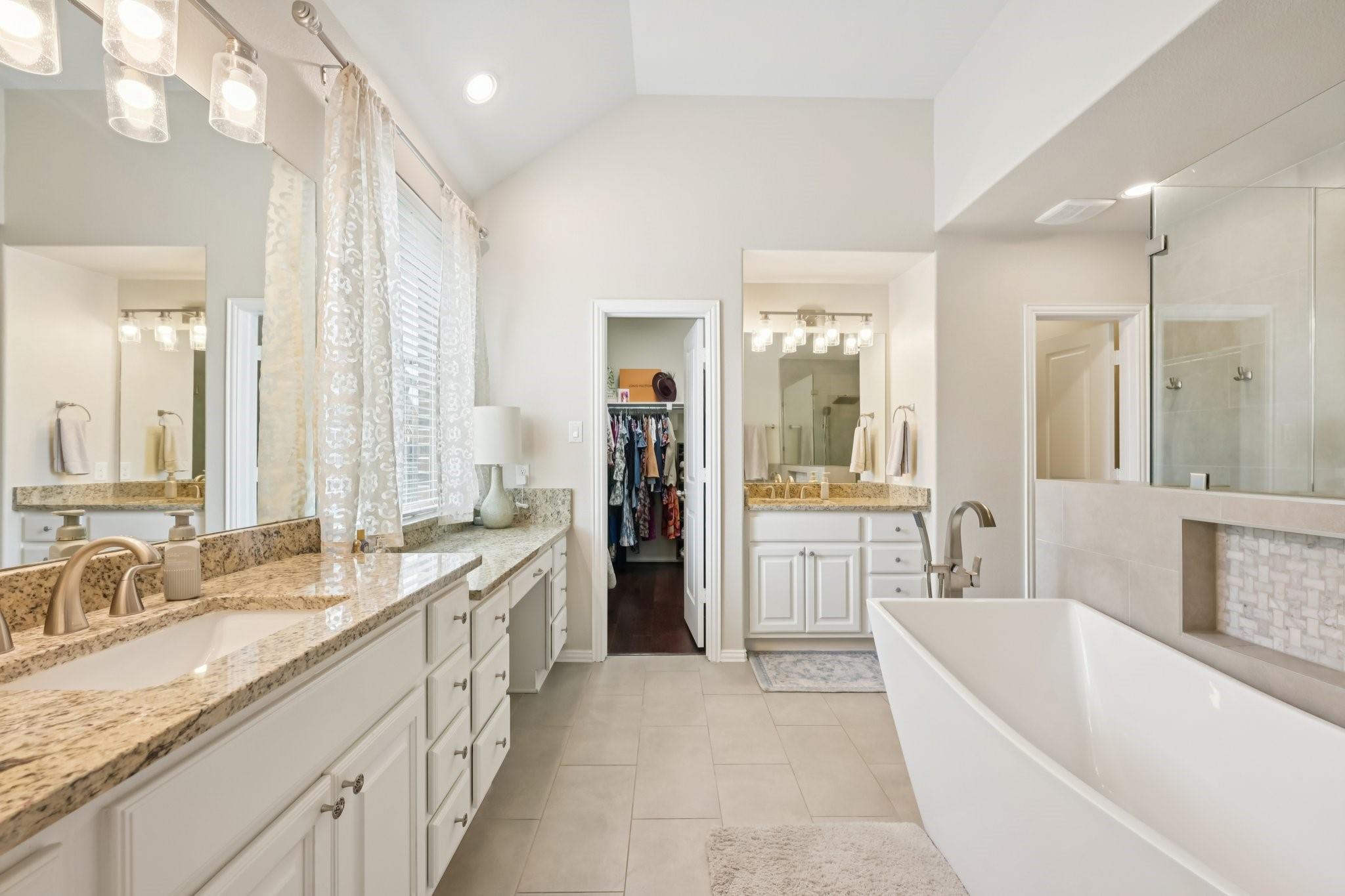 3815 Running Fox Lane