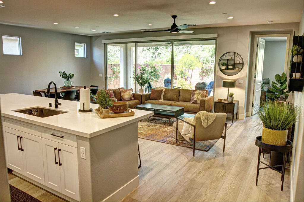 82450 W Mccarroll Drive