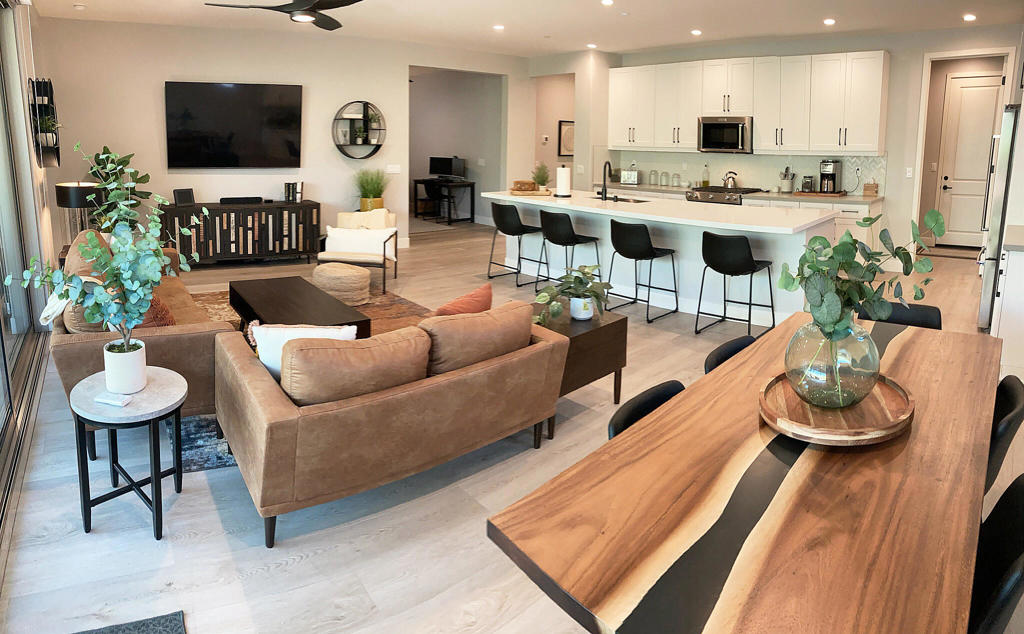 82450 W Mccarroll Drive