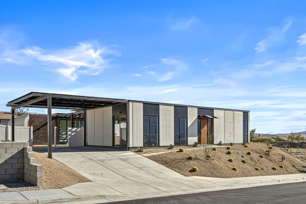 13848 Scenic Crest Circle