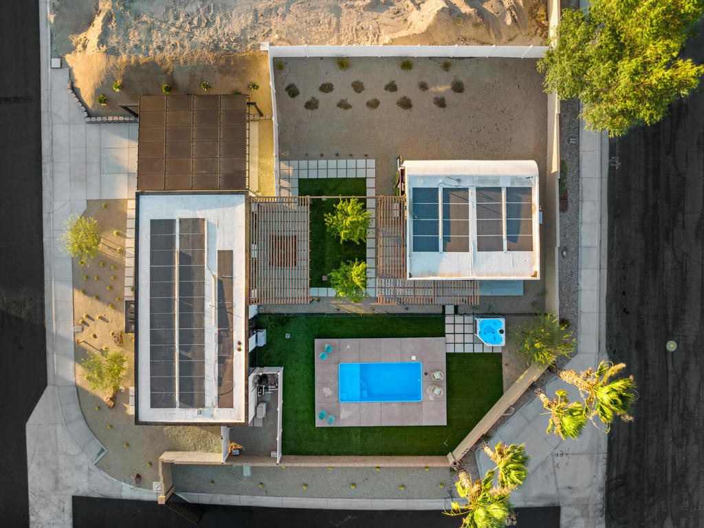 13852 Scenic Crest Circle