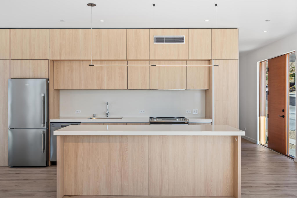 13833 Scenic Crest Circle