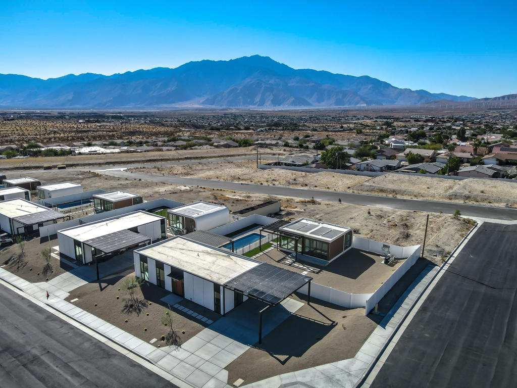 13833 Scenic Crest Circle