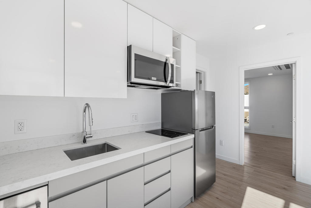 13833 Scenic Crest Circle