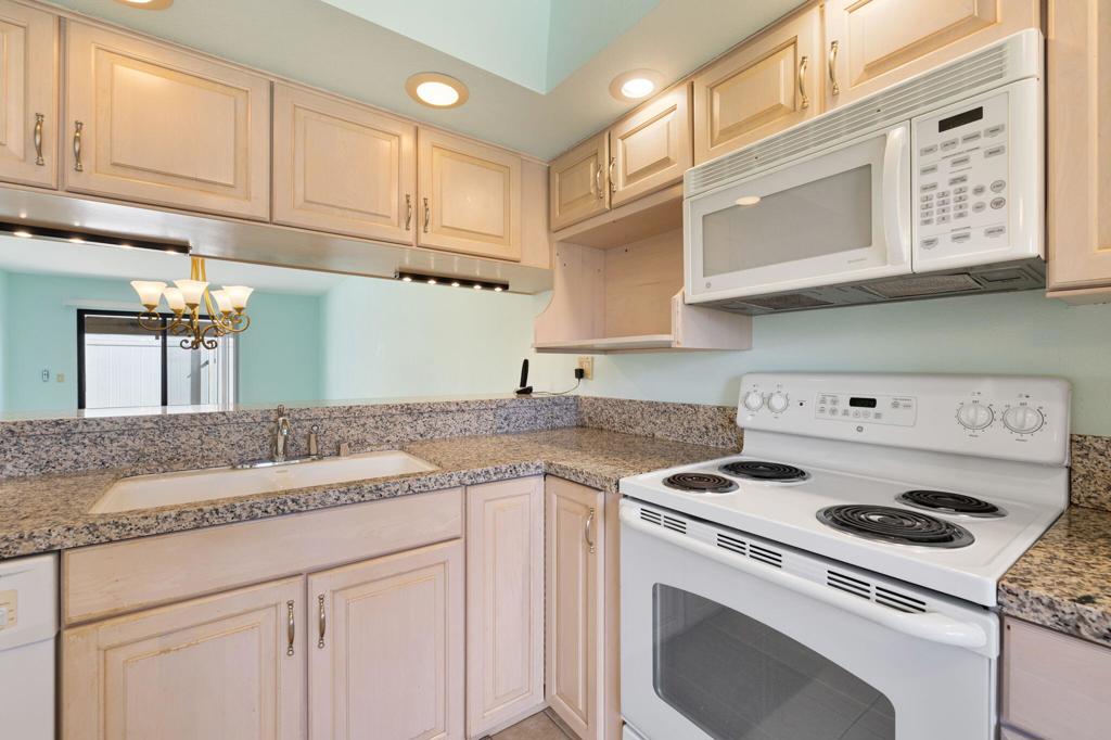 35613 Graciosa Court