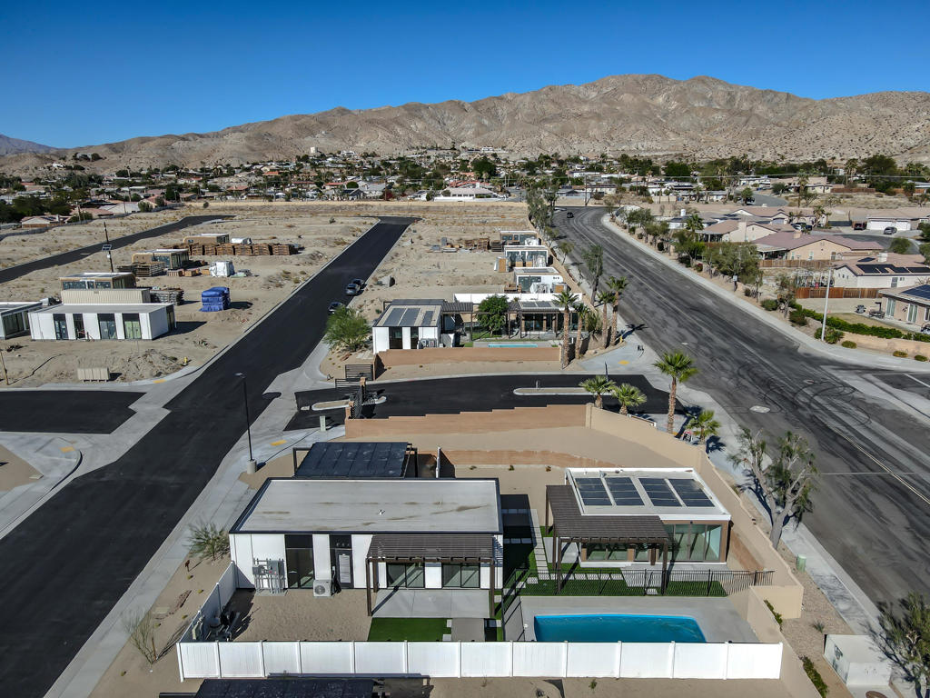 68645 Ridge Crest Way