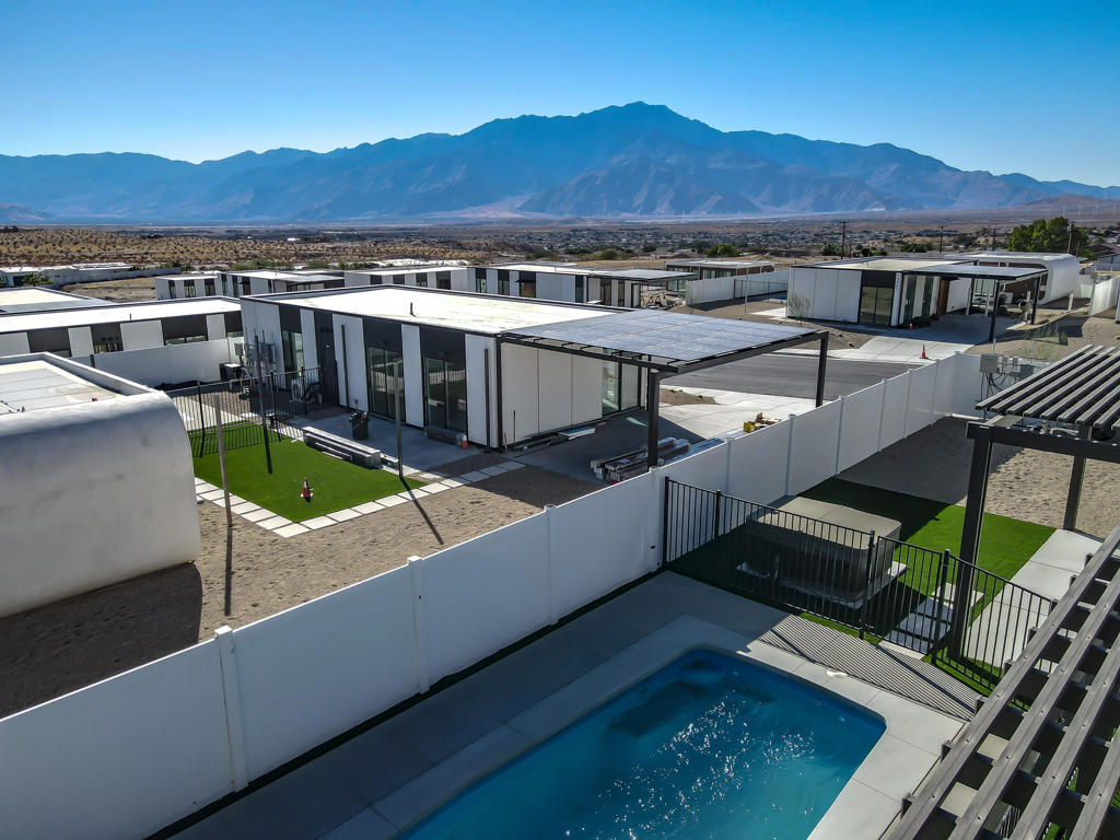 68645 Ridge Crest Way