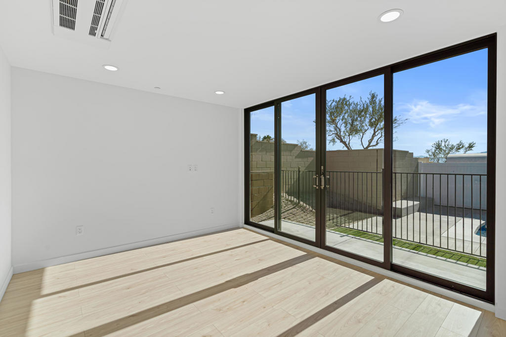 68645 Ridge Crest Way