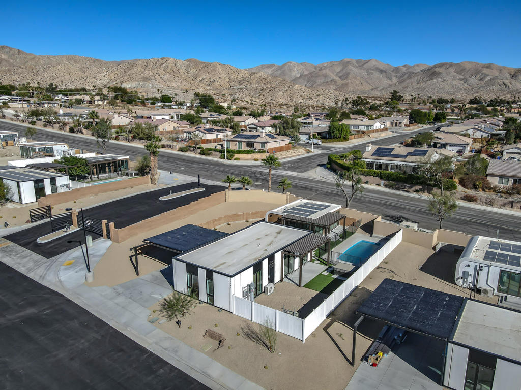 68645 Ridge Crest Way