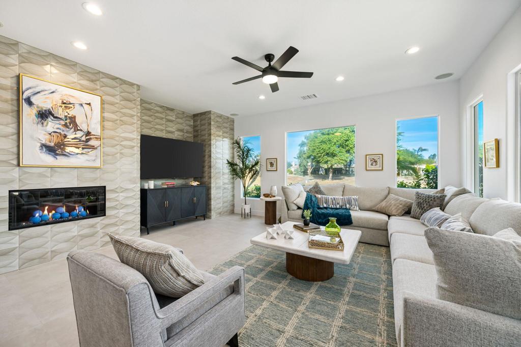 307 Loch Lomond Road