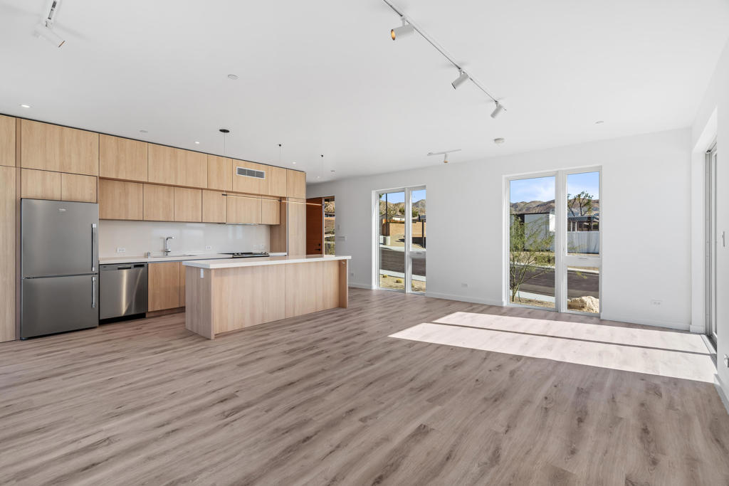 13837 Scenic Crest Circle