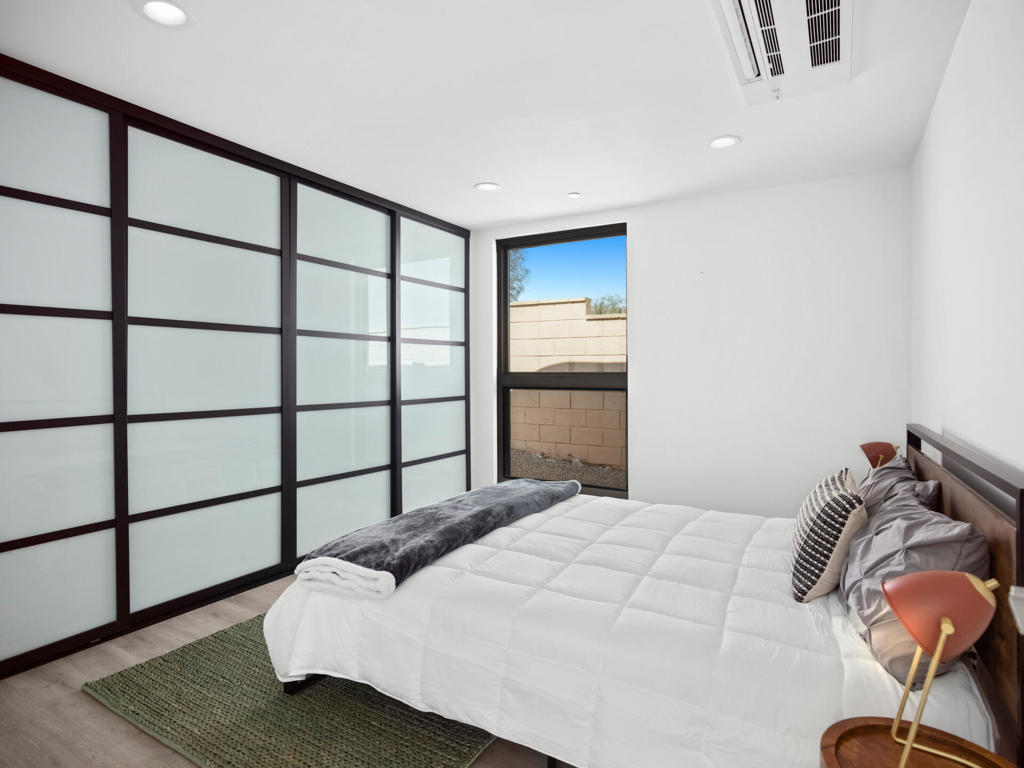 13853 Scenic Crest Circle