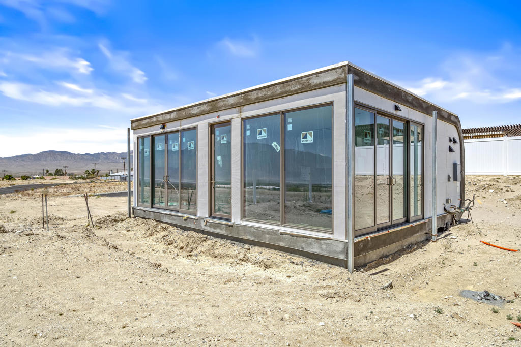 13853 Scenic Crest Circle