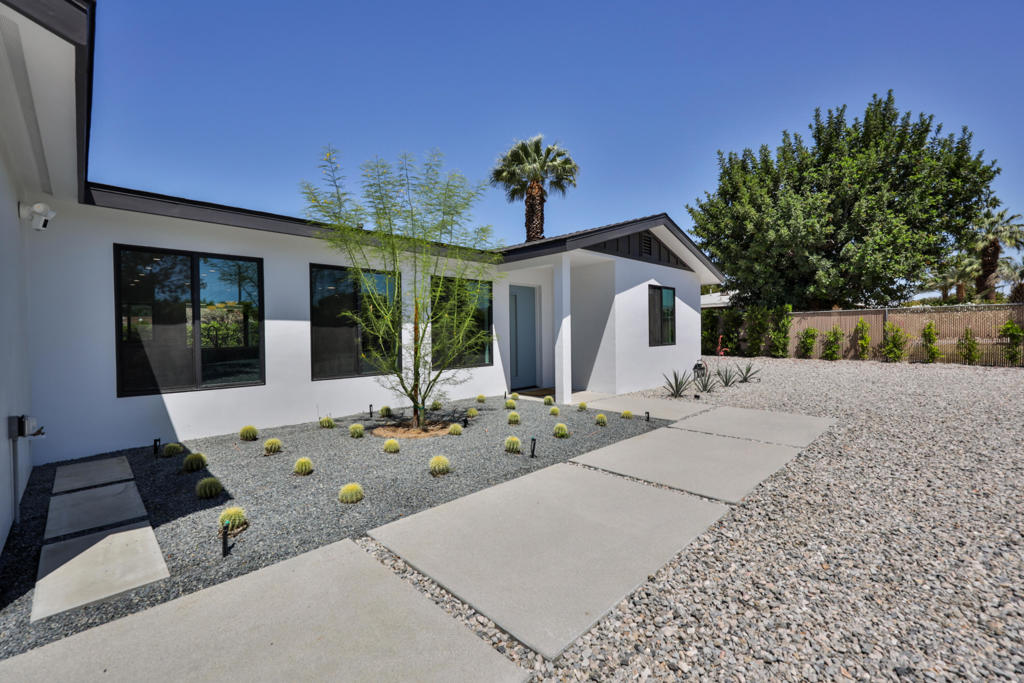 32299 Whispering Palms Trail