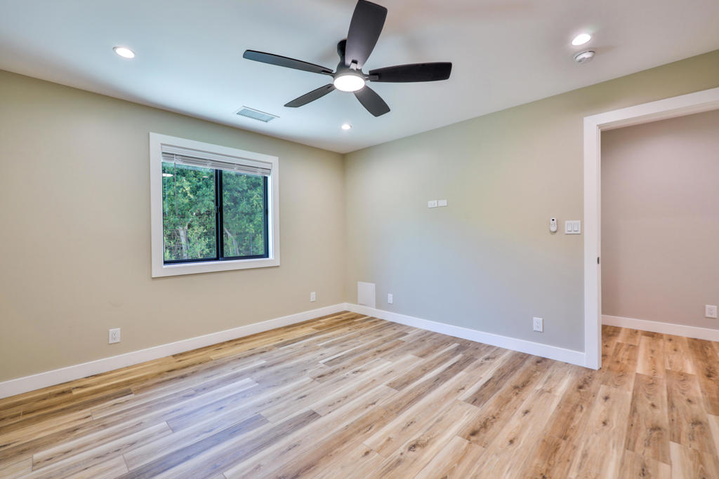 32299 Whispering Palms Trail