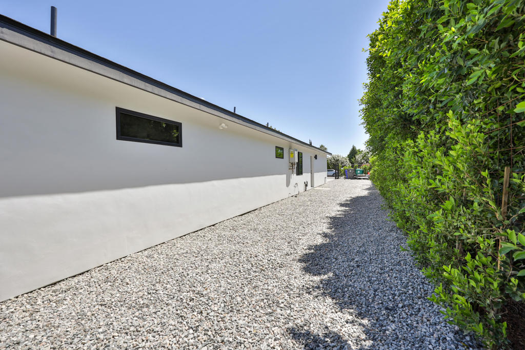 32299 Whispering Palms Trail