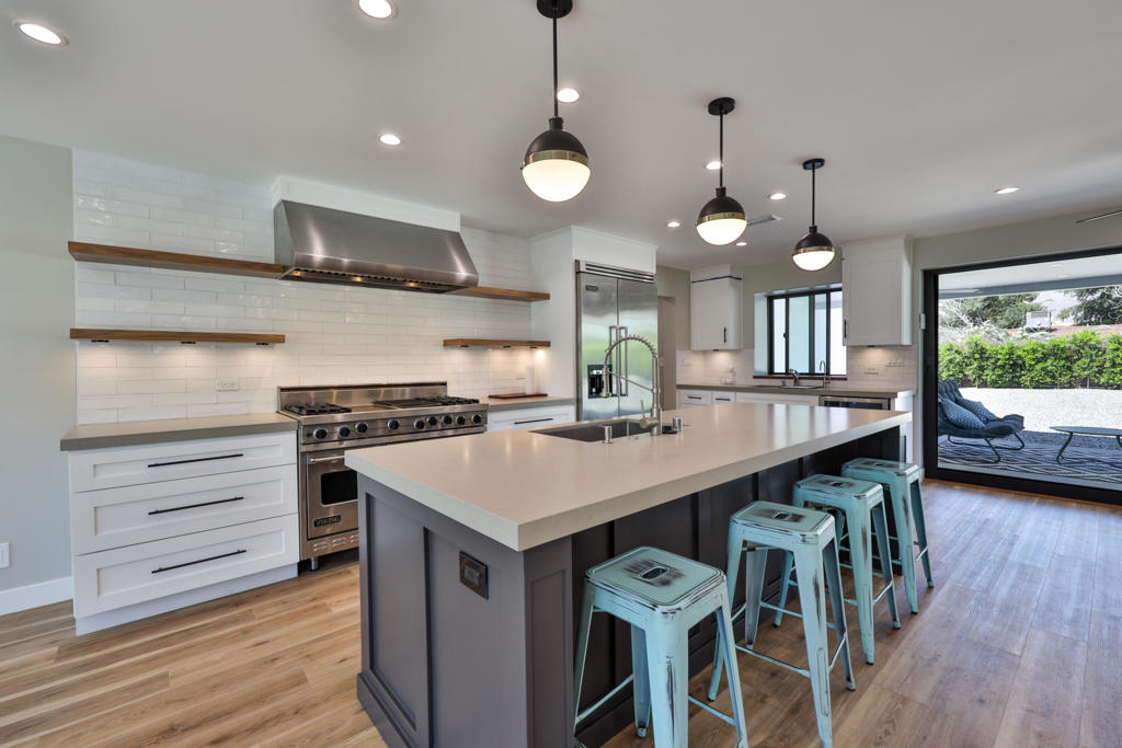 32299 Whispering Palms Trail