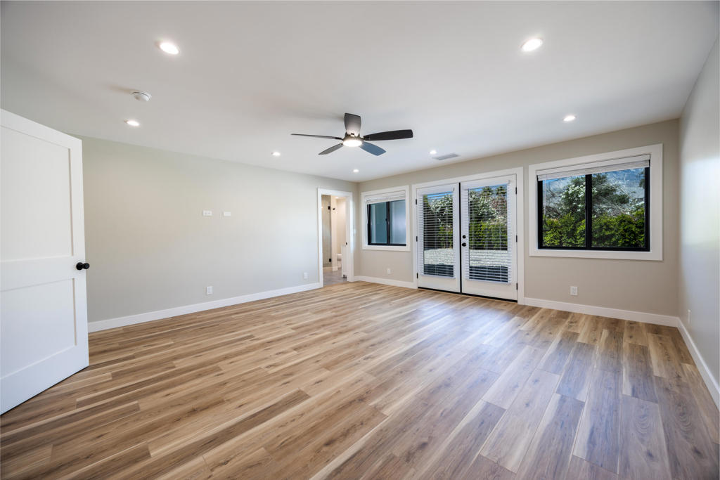 32299 Whispering Palms Trail