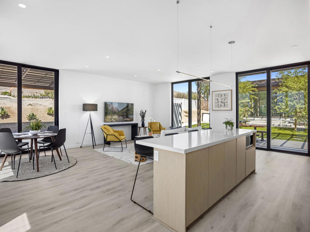 13845 Scenic Crest Circle
