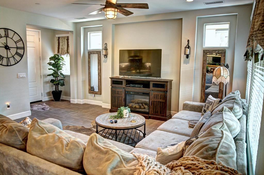 51334 Longmeadow Street