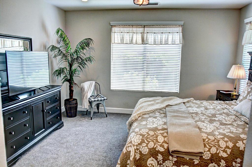 51334 Longmeadow Street