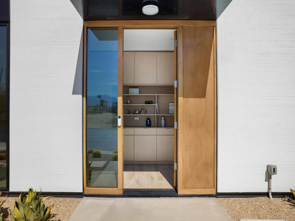 13840 Scenic Crest Circle