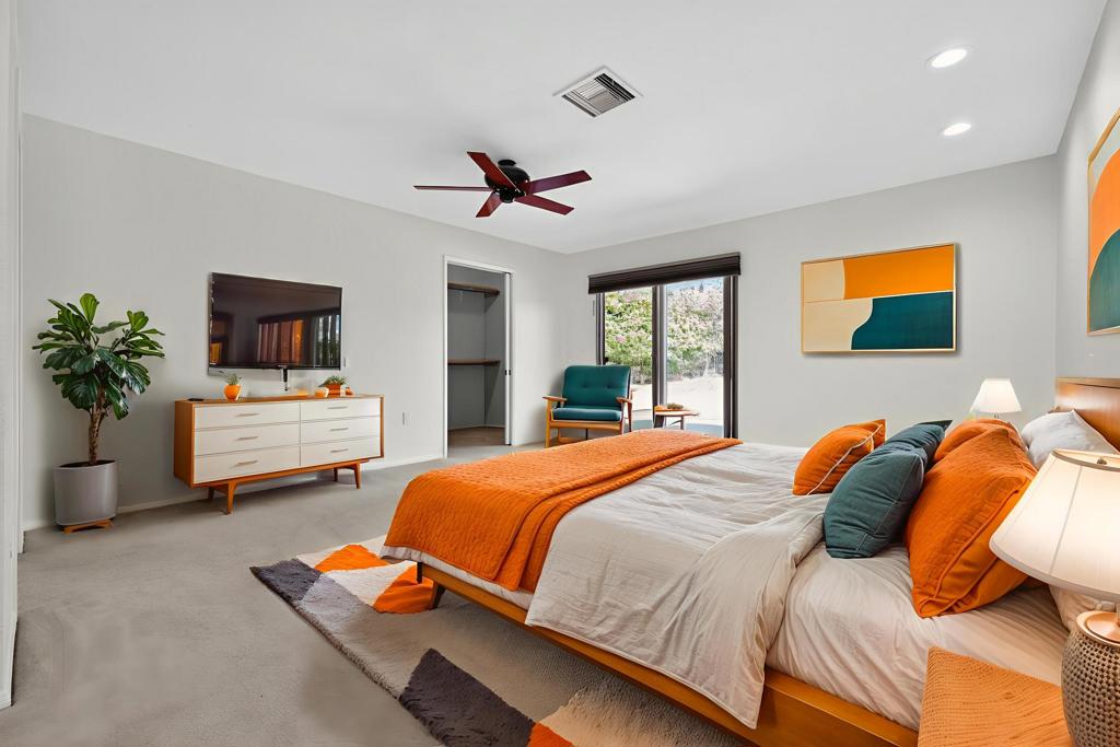 985 N Tuxedo Circle