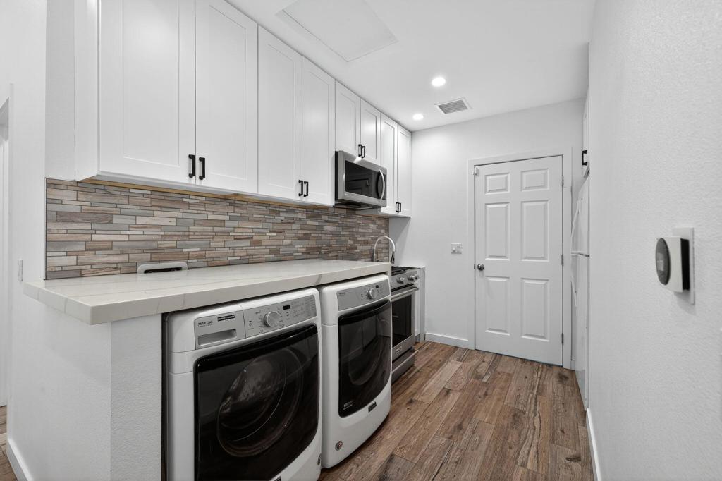 985 N Tuxedo Circle
