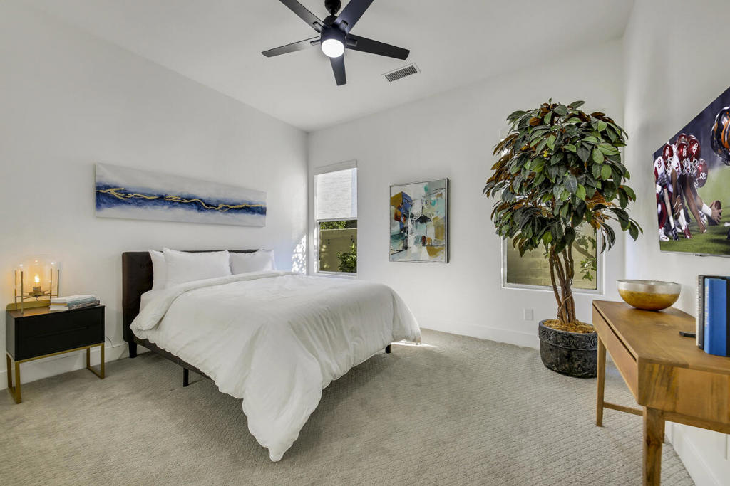 8 Victoria Falls Drive