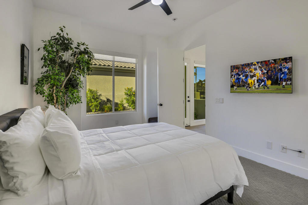 8 Victoria Falls Drive