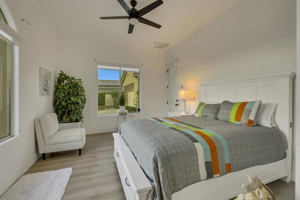 8 Victoria Falls Drive