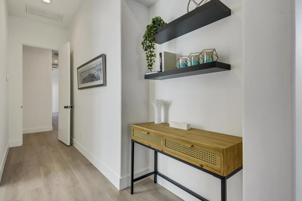 8 Victoria Falls Drive