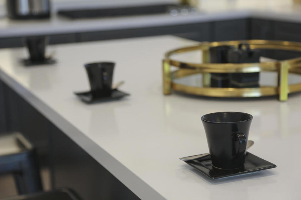 8 Victoria Falls Drive