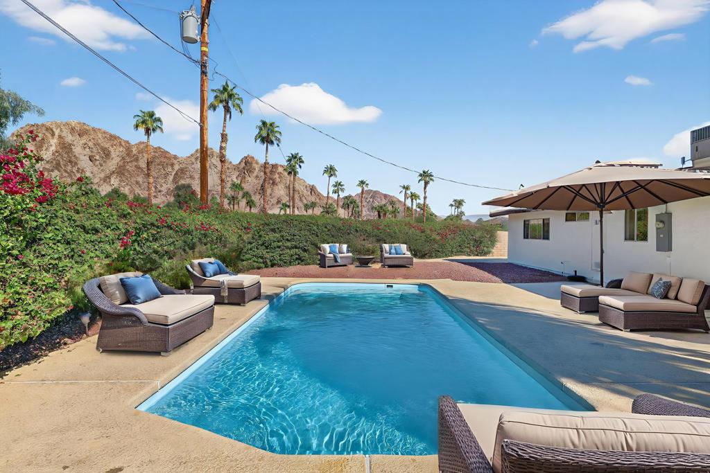 51495 Avenida Obregon