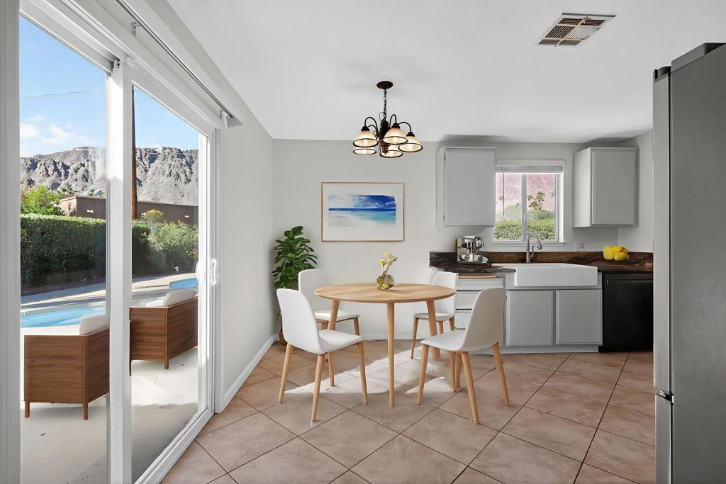 51495 Avenida Obregon