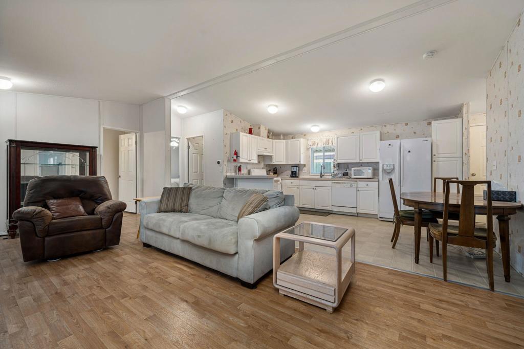 51555 Monroe Street 44