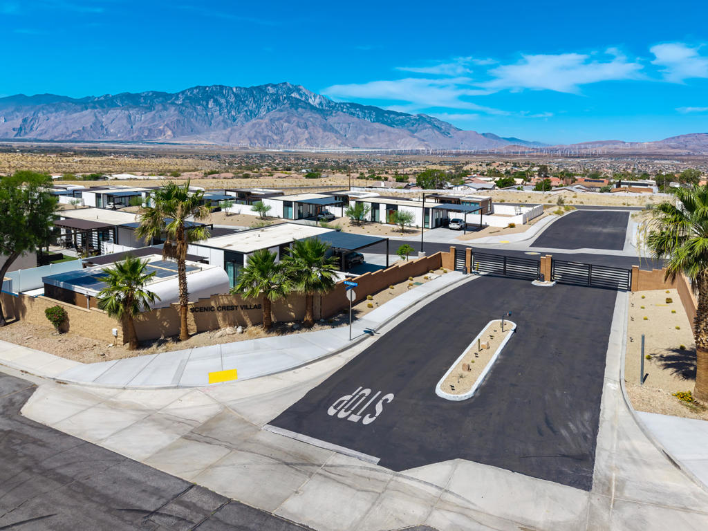13829 Scenic Crest Circle