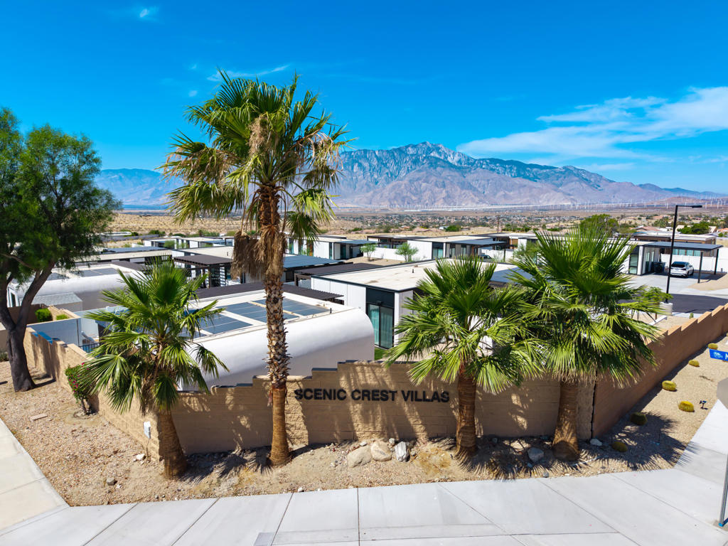 13829 Scenic Crest Circle