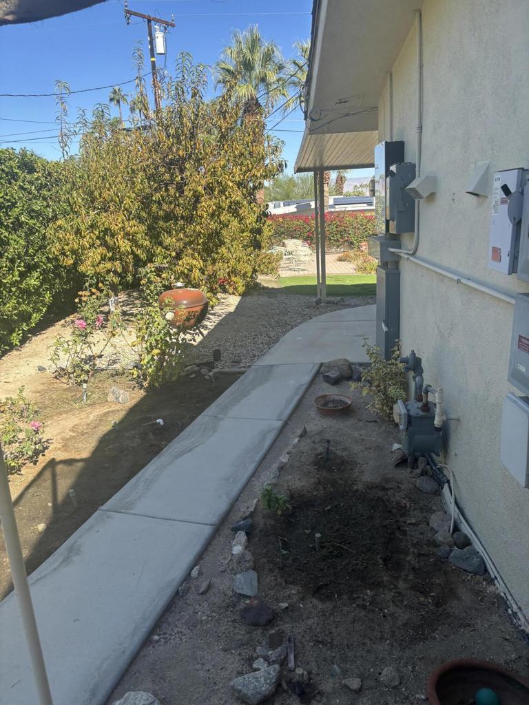 73424 Salt Cedar Street