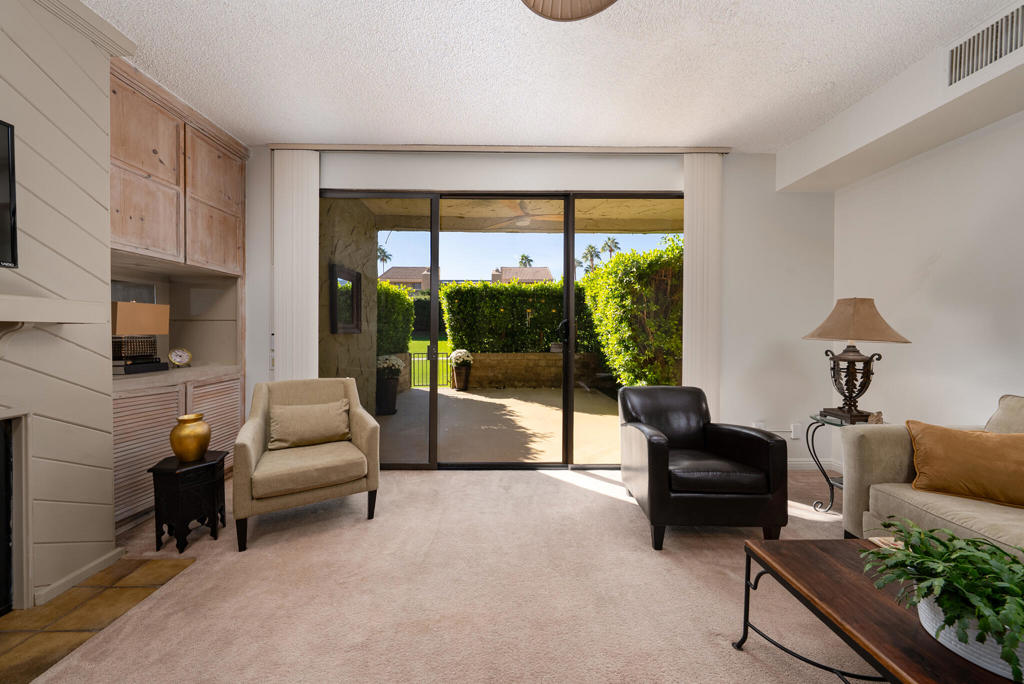 171 Calle Bravo